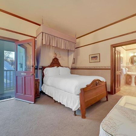 Romantic Victorian Getaway The Fox Hotel Sutter Creek Exterior photo